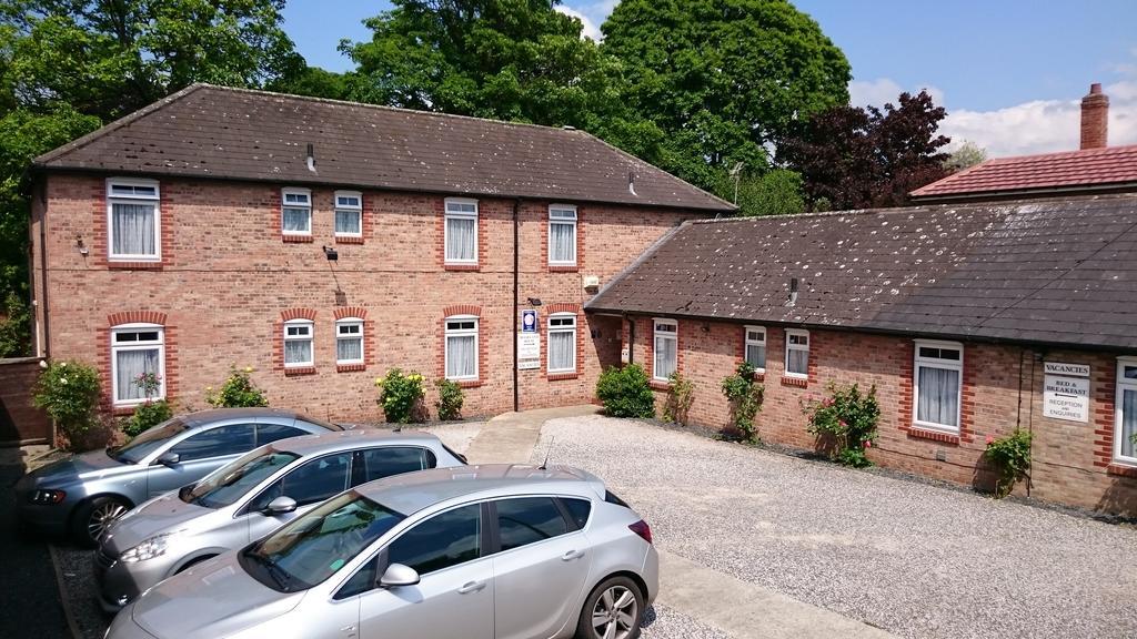 Moorland House Hotel York Exterior photo